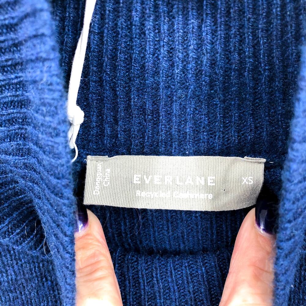 Everlane Womens The ReCashmere Oversized Turtleneck Sweater XS Navy Blue NWT - Picture 10 of 13
